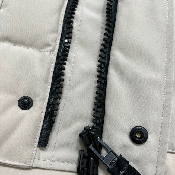 Women's White Canada Goose Vest Iconic Winter Style - Picture 6 of 6